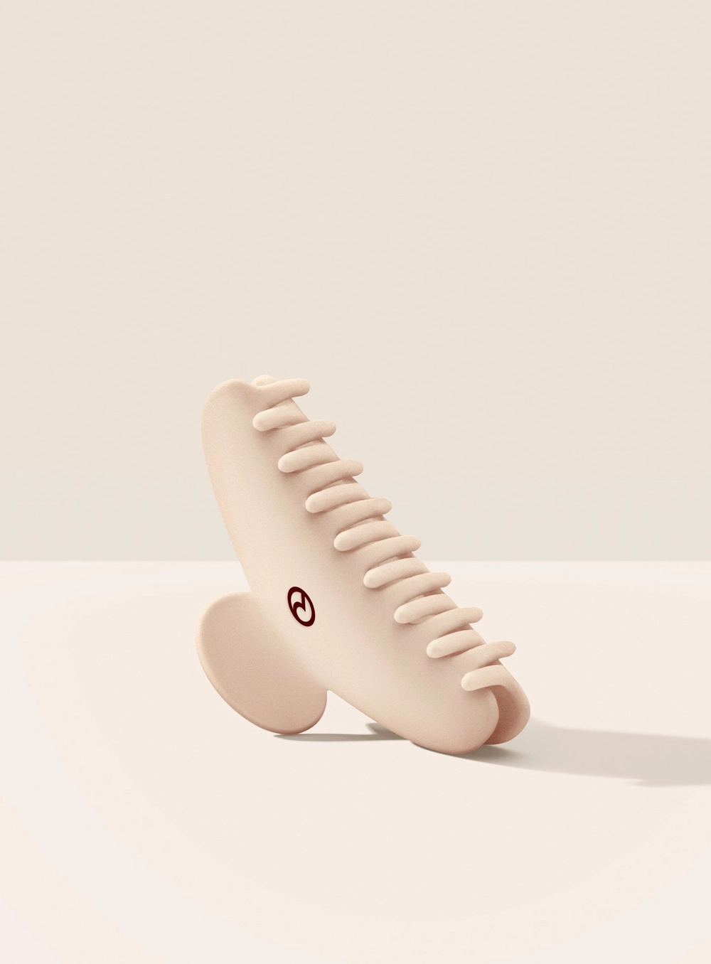 Claw Clip in soft peach